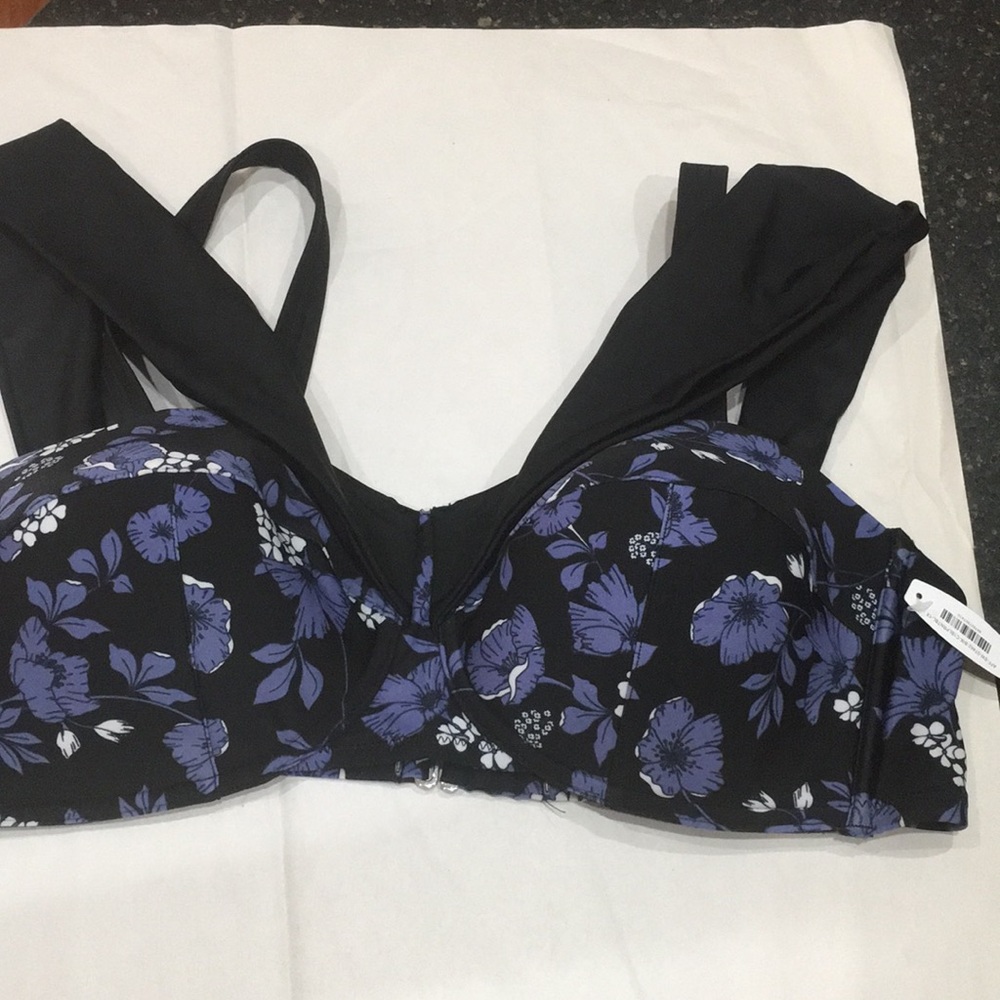 Adore me bikini top 1x